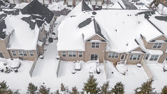 5 Traditions Place, Monroe, NJ 08831