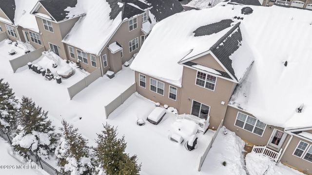 5 Traditions Place, Monroe, NJ 08831