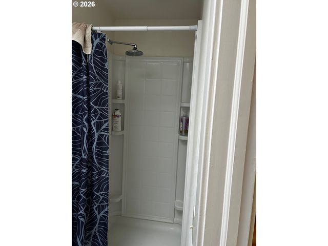 300 21ST St, Springfield, OR 97477