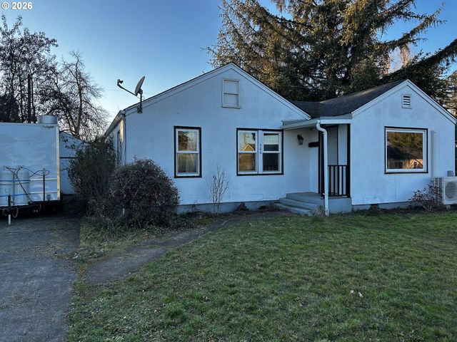 300 21ST St, Springfield, OR 97477