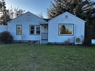 300 21ST St, Springfield, OR 97477
