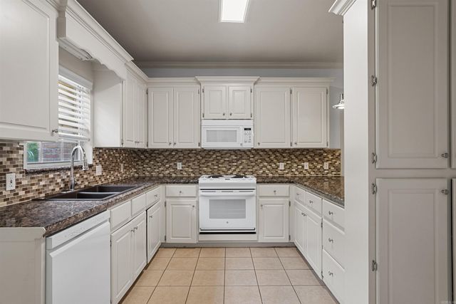35 Wildwood Drive, Cabot, AR 72023