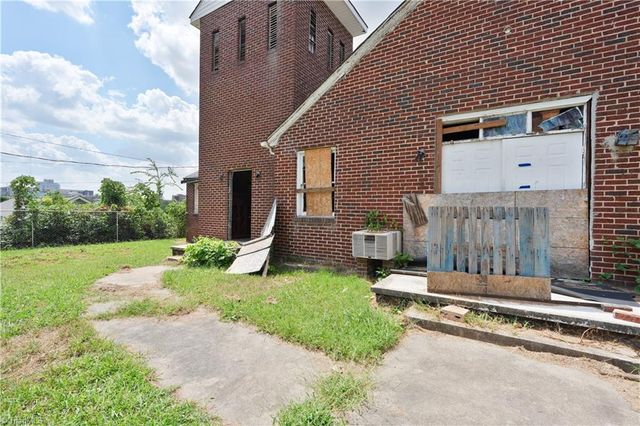 1326 N Main Street, Winston-salem, NC 27105