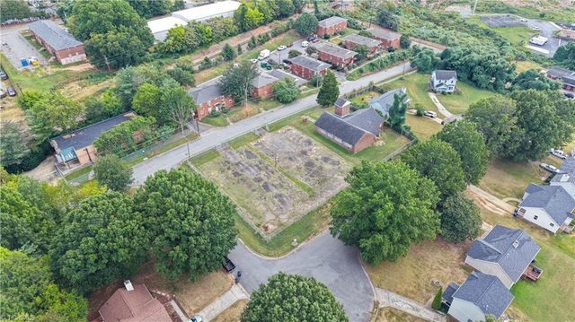 1326 N Main Street, Winston-salem, NC 27105