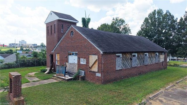 1326 N Main Street, Winston-salem, NC 27105