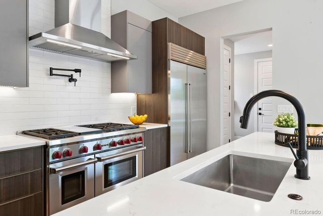 1500 S Elizabeth Street, Denver, CO 80210