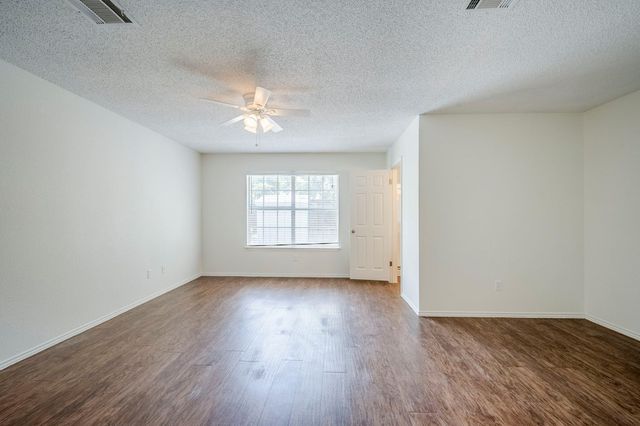 1911 Timberwood DR, Cedar Park, TX 78613