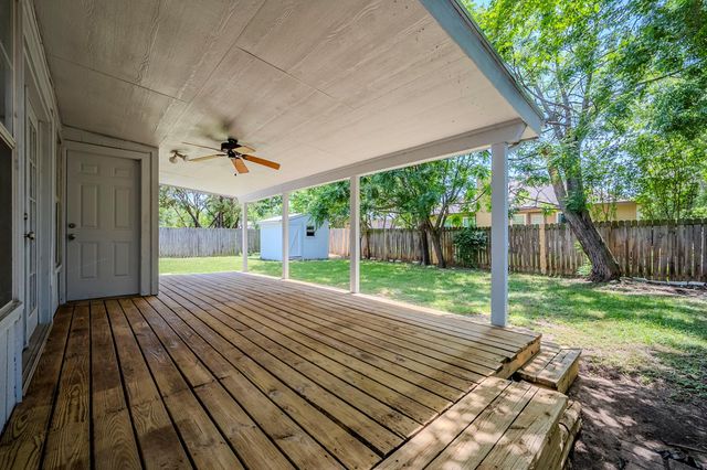 1911 Timberwood DR, Cedar Park, TX 78613
