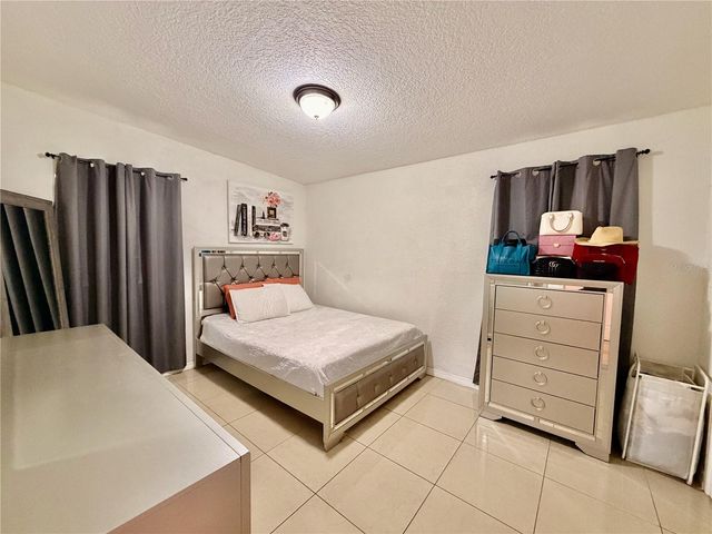 10926 N ANNETTE AVENUE, Tampa, FL 33612