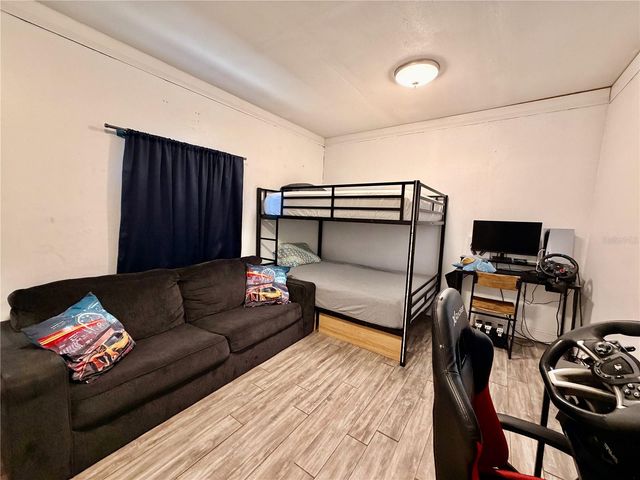10926 N ANNETTE AVENUE, Tampa, FL 33612