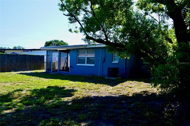 10926 N ANNETTE AVENUE, Tampa, FL 33612