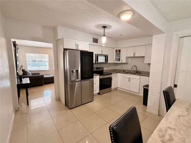 10926 N ANNETTE AVENUE, Tampa, FL 33612