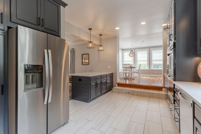 7110 Newburgh Road, Evansville, IN 47715