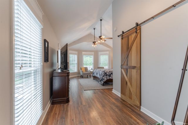 7110 Newburgh Road, Evansville, IN 47715