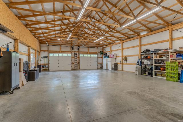 7110 Newburgh Road, Evansville, IN 47715