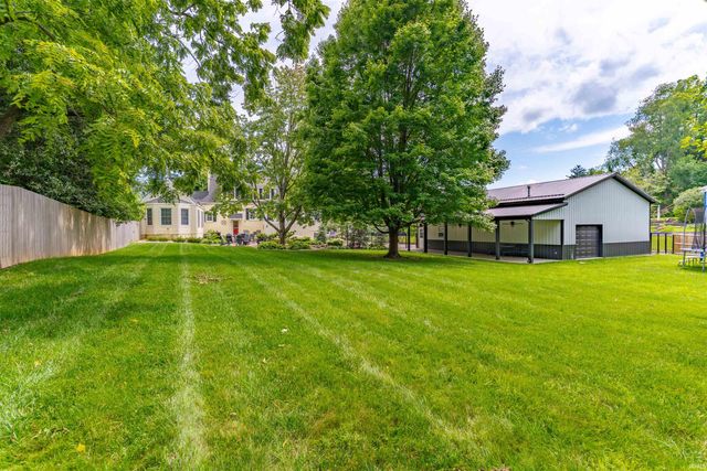 7110 Newburgh Road, Evansville, IN 47715