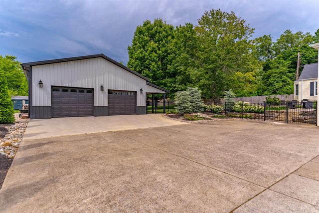7110 Newburgh Road, Evansville, IN 47715