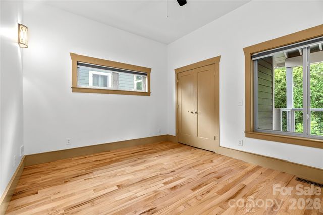 337 Sand Hill Road, Asheville, NC 28806