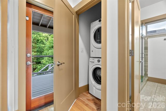 337 Sand Hill Road, Asheville, NC 28806