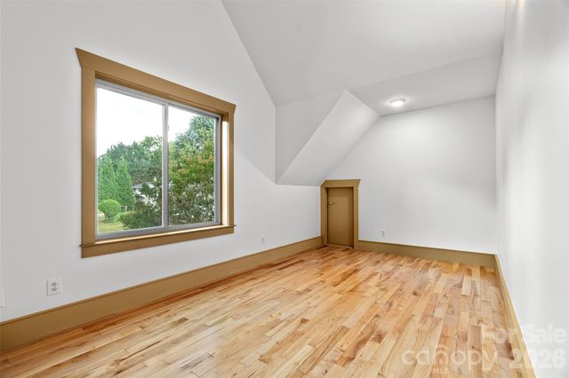 337 Sand Hill Road, Asheville, NC 28806