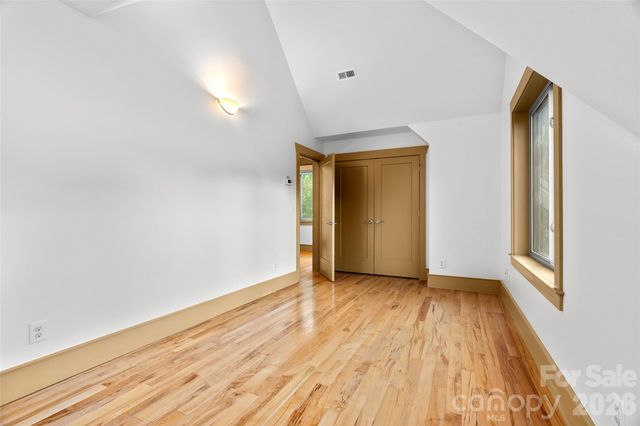 337 Sand Hill Road, Asheville, NC 28806