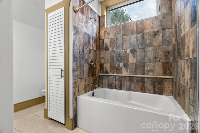 337 Sand Hill Road, Asheville, NC 28806