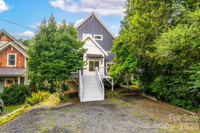 337 Sand Hill Road, Asheville, NC 28806