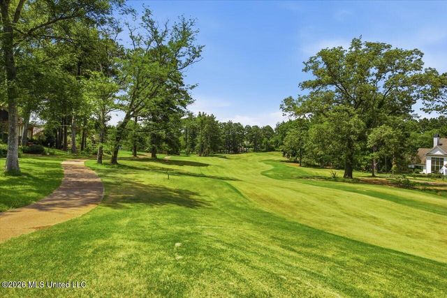 108 Whisper Ridge Drive, Madison, MS 39110