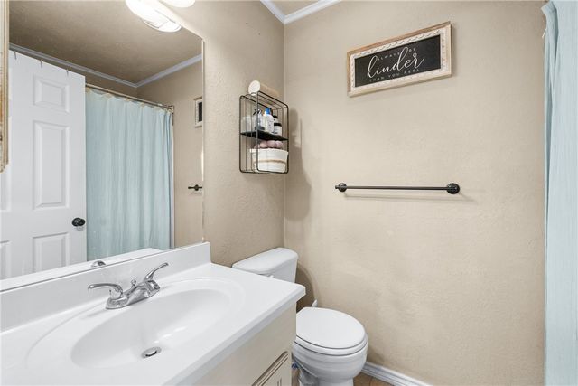 806 Dillard Street, Caldwell, TX 77836
