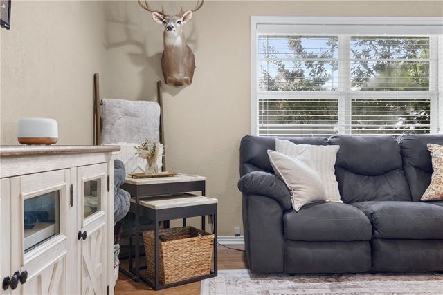 806 Dillard Street, Caldwell, TX 77836