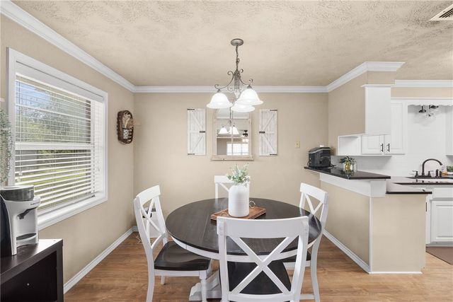 806 Dillard Street, Caldwell, TX 77836