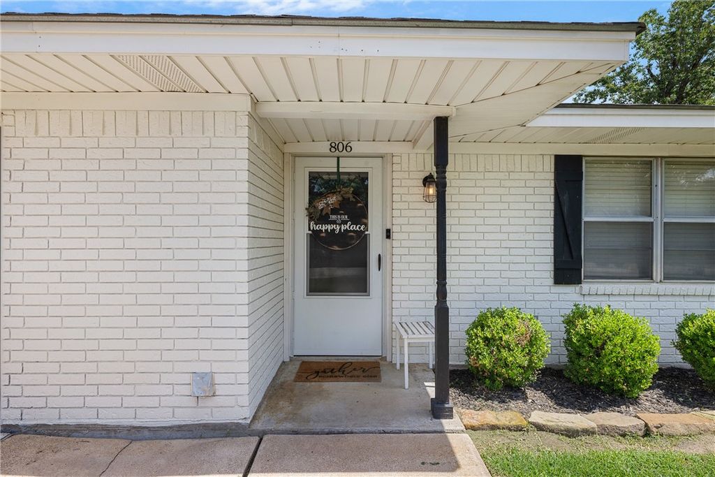 806 Dillard Street, Caldwell, TX 77836 — photo 3