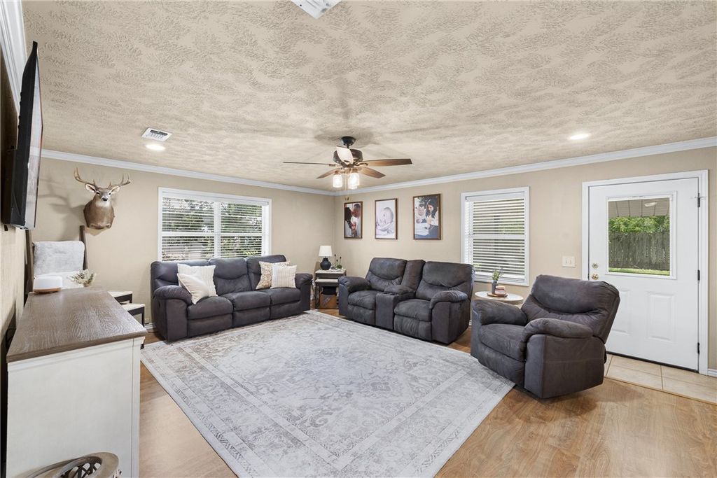 806 Dillard Street, Caldwell, TX 77836 — photo 5
