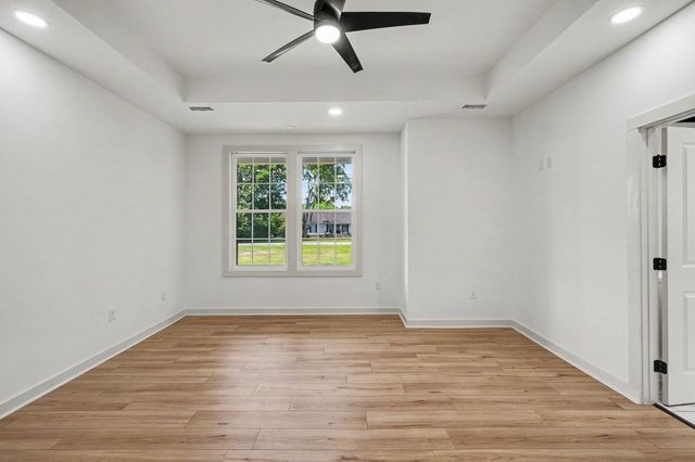1798 Twin Caves Dr, Lewisburg, TN 37091