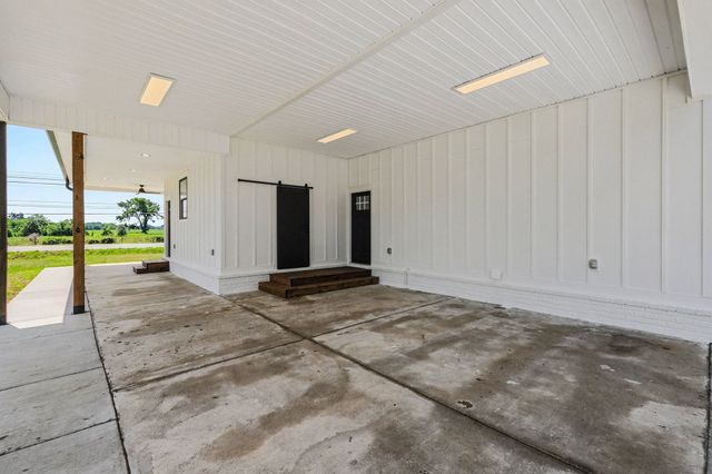 1798 Twin Caves Dr, Lewisburg, TN 37091