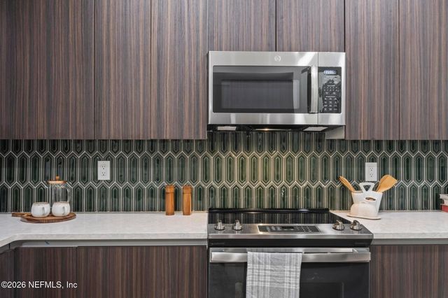 455 RIVERFRONT Drive A302, Palm Coast, FL 32137