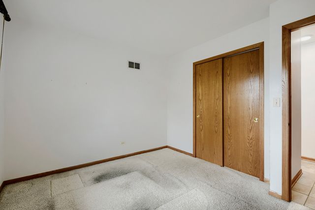 496 Sheridan Lane, Schaumburg, IL 60193