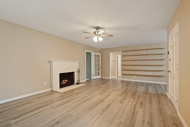 1640 Oxford Way, Stockton, CA 95204