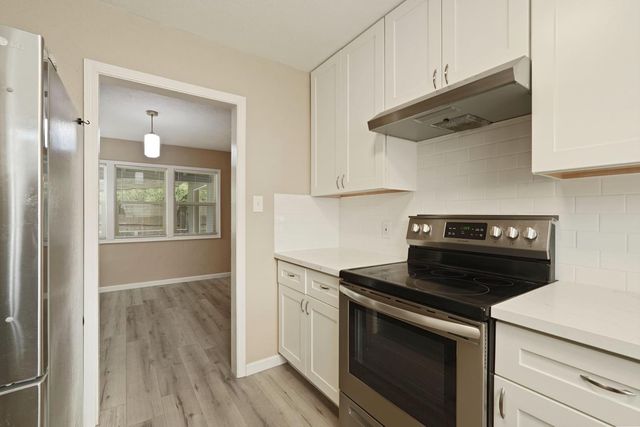 1640 Oxford Way, Stockton, CA 95204