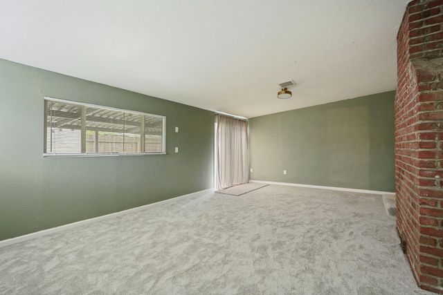 1640 Oxford Way, Stockton, CA 95204