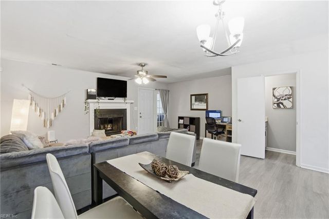5522 Campus DR, Virginia Beach, VA 23462