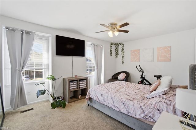 5522 Campus DR, Virginia Beach, VA 23462