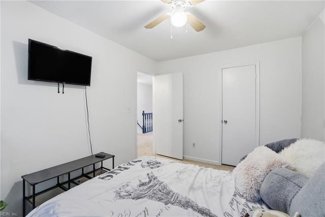 5522 Campus DR, Virginia Beach, VA 23462