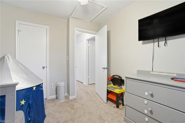5522 Campus DR, Virginia Beach, VA 23462