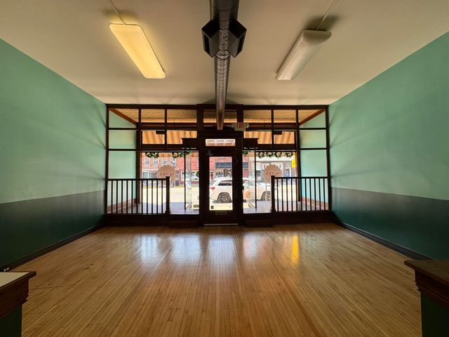 13 N Main Street, Three Rivers, MI 49093