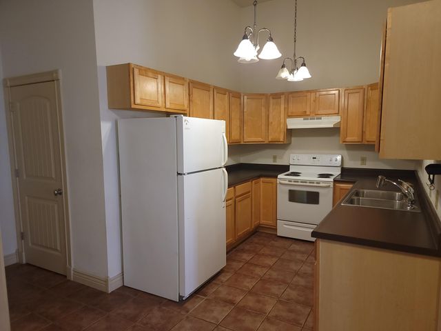 13 N Main Street, Three Rivers, MI 49093