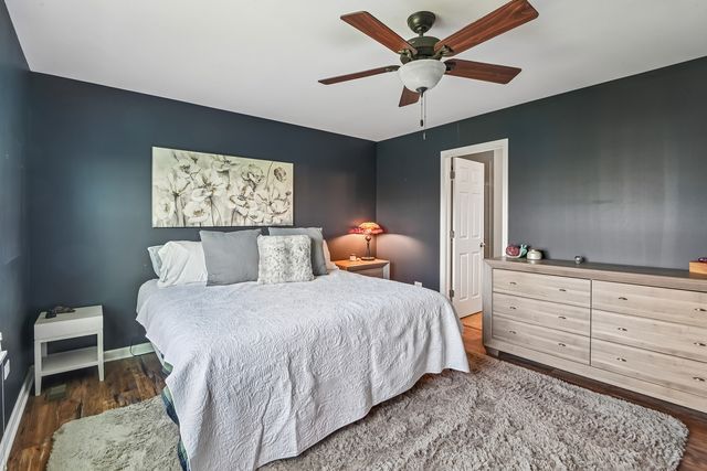 1716 Wentworth Drive, Volo, IL 60020