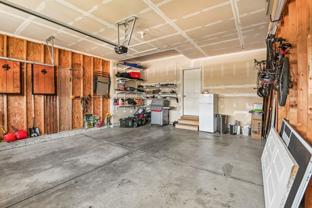1716 Wentworth Drive, Volo, IL 60020