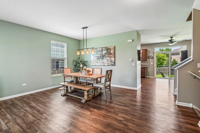 1716 Wentworth Drive, Volo, IL 60020