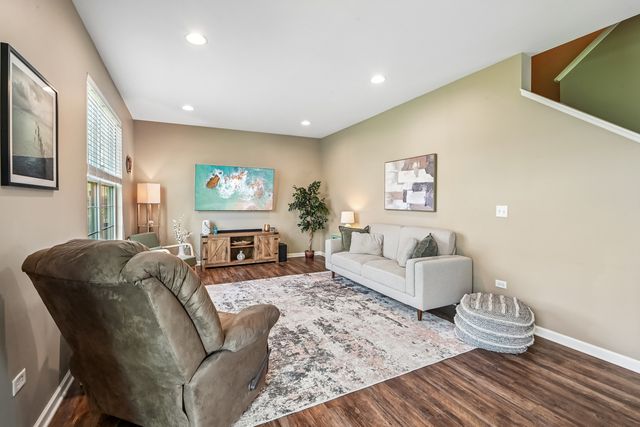1716 Wentworth Drive, Volo, IL 60020